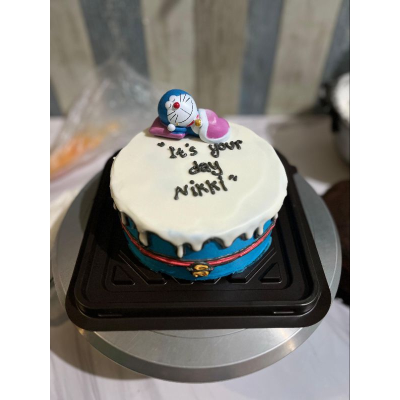 

kue ulang tahun doraemon / tart karakter anak / tart malang / kue ulang tahun malang