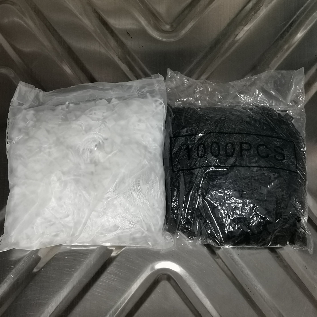 Tali Pin / Hang Tag +/- 1000 Pcs Hitam Putih