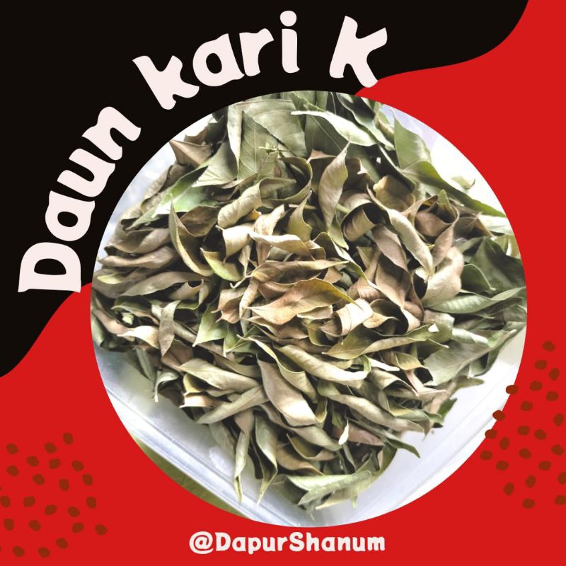 

Daun kari koja kering rempah-rempah masakan tradisional