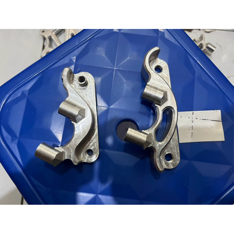breket braket dudukan kaliper depan KTM mini 8.1 accosato 81 2P mio sporty smile kyb 5vv 5TL disc ca