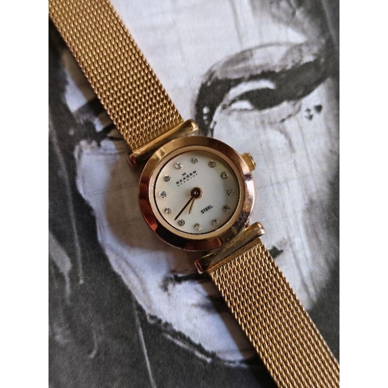 JAM TANGAN WANITA SKAGEN DENMARK GOLD TONE