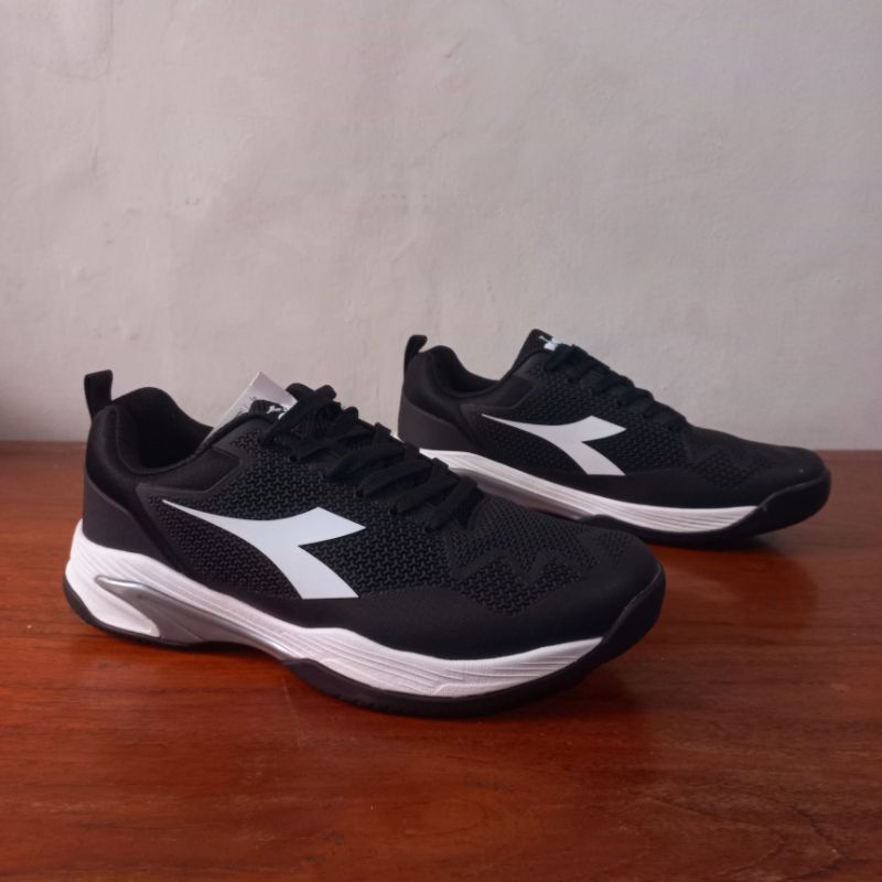 SEPATU TENIS DIADORA KURO HITAM ORIGINAL BNIB