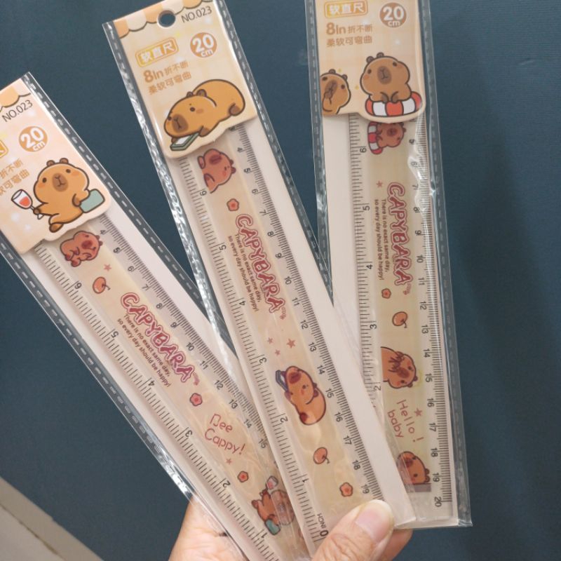 

Penggaris rol 20cm CAPYBARA 023
