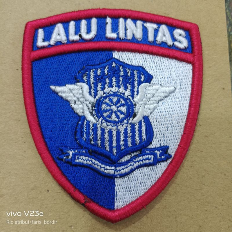 

bed lantas timbul badge lantas timbul bordir lambang lalu lintas terbaru