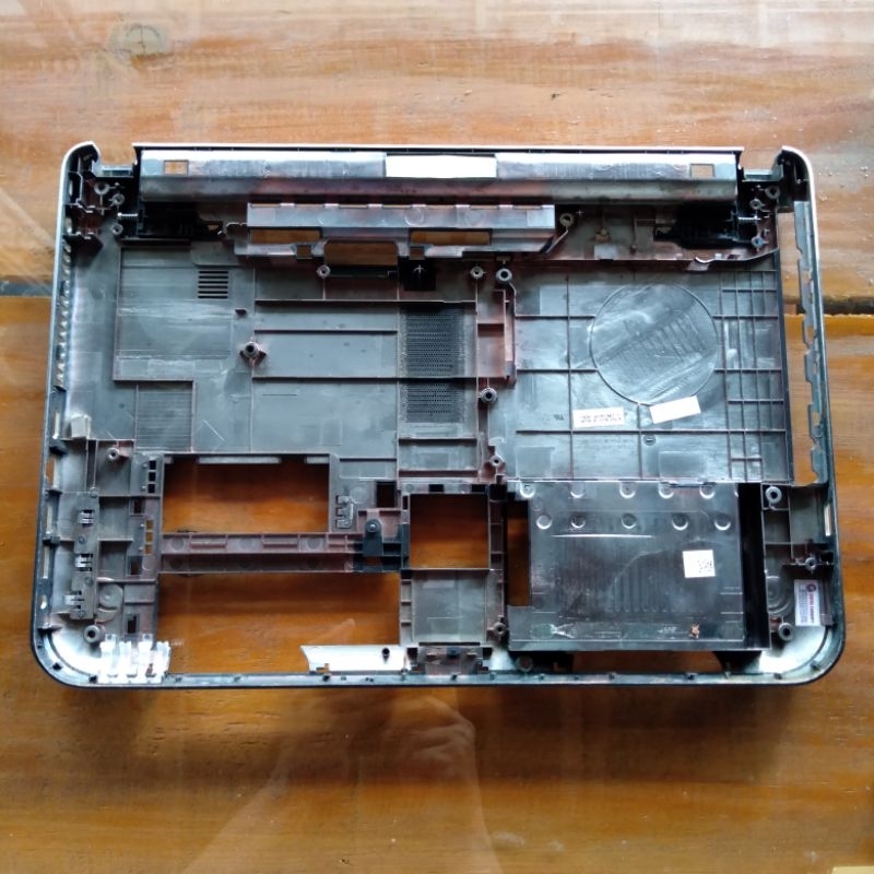 casing bawah dell Inspiron 5437
