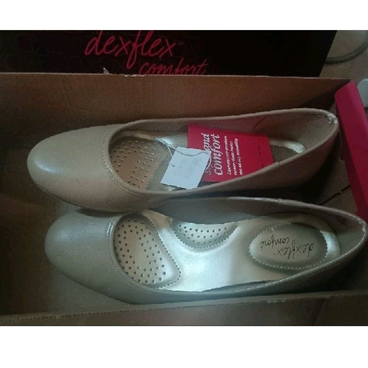 Sepatu preloved wanita from Dexflex Comfort ORI counter mall