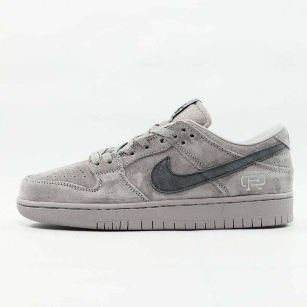 Sepatu Nike SB Dunk Low Reigning Champ Grey