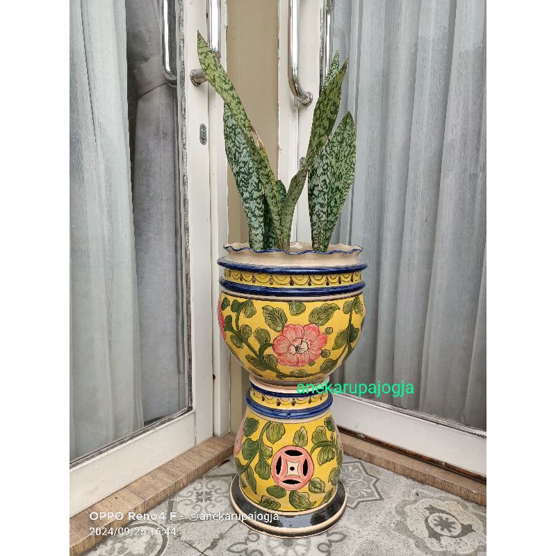 Pot bunga tingkat keramik lukis kuning / pot standard kuning