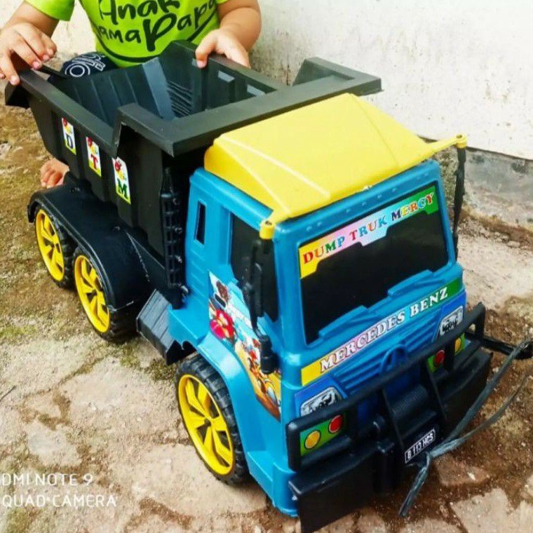 Model Unik Mainan mobil truk pasir jumbo super besar dump truck panjang 48cm ada