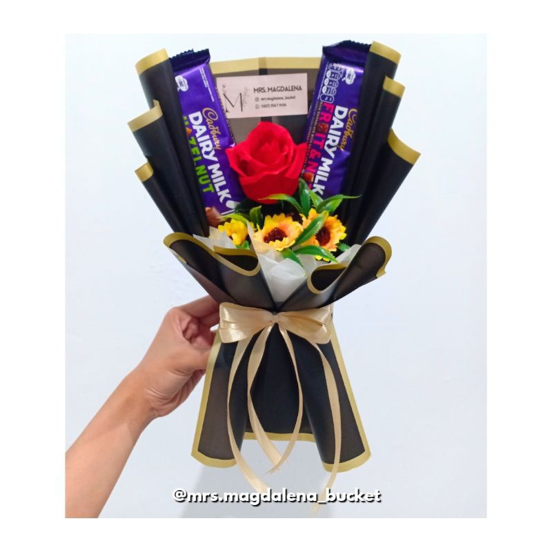 

Buket Cokelat/ Buket Wisuda/ Kado Ulang Tahun/ Buket Bunga/ Snack Bouquet