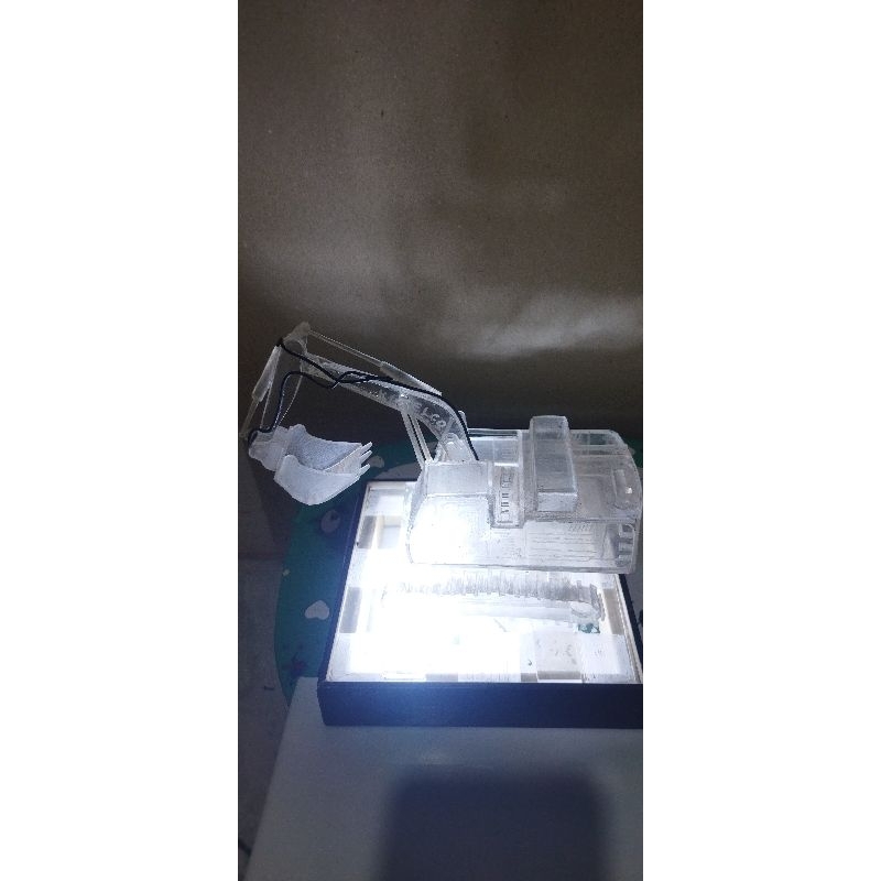 MAINAN ANAK ESKALATOR