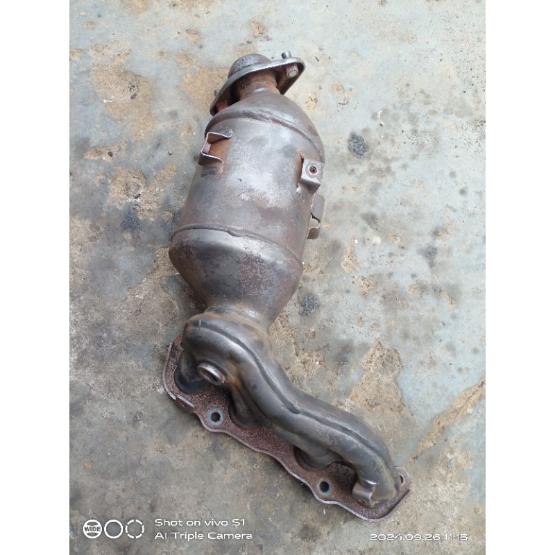 catalis toyota avanza xenia original bekas