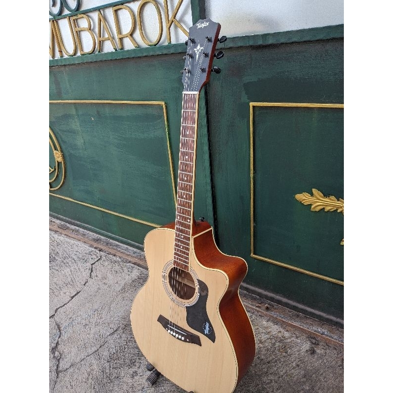 Gitar Akustik Jumbo Tayylor Custom Tanam Besi Aktif Dryer Glover Hitam