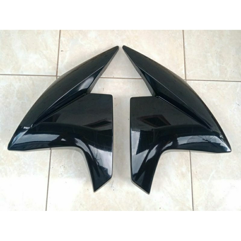 SAYAP TANGKI COVER SAYAP TANGKI VIXION NEW ORIGINAL