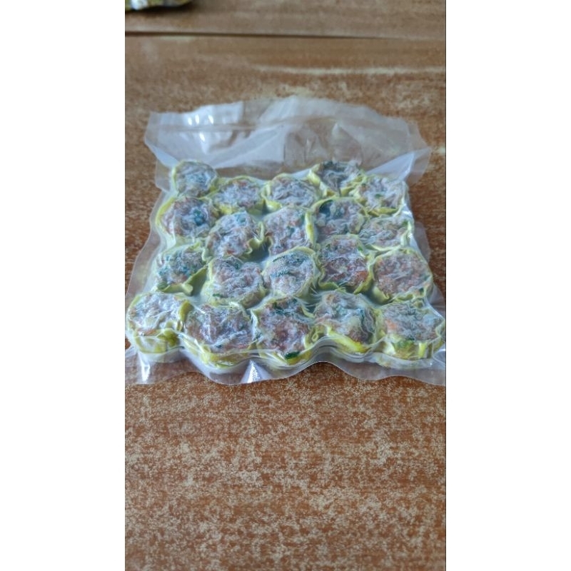 

SIOMAY AYAM FROZEN (BACA DESKRIPSI SEBELUM PESAN)