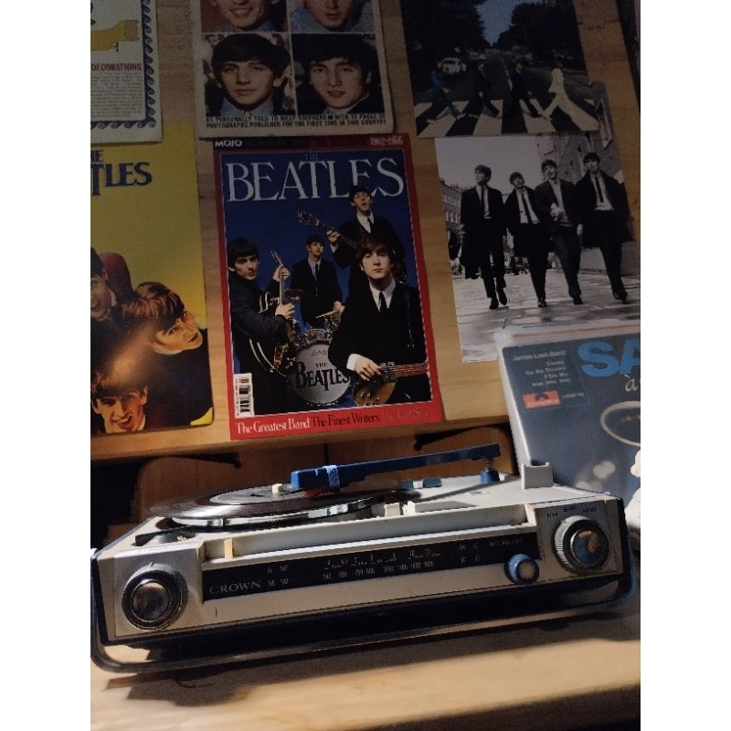 turntable crown vintage