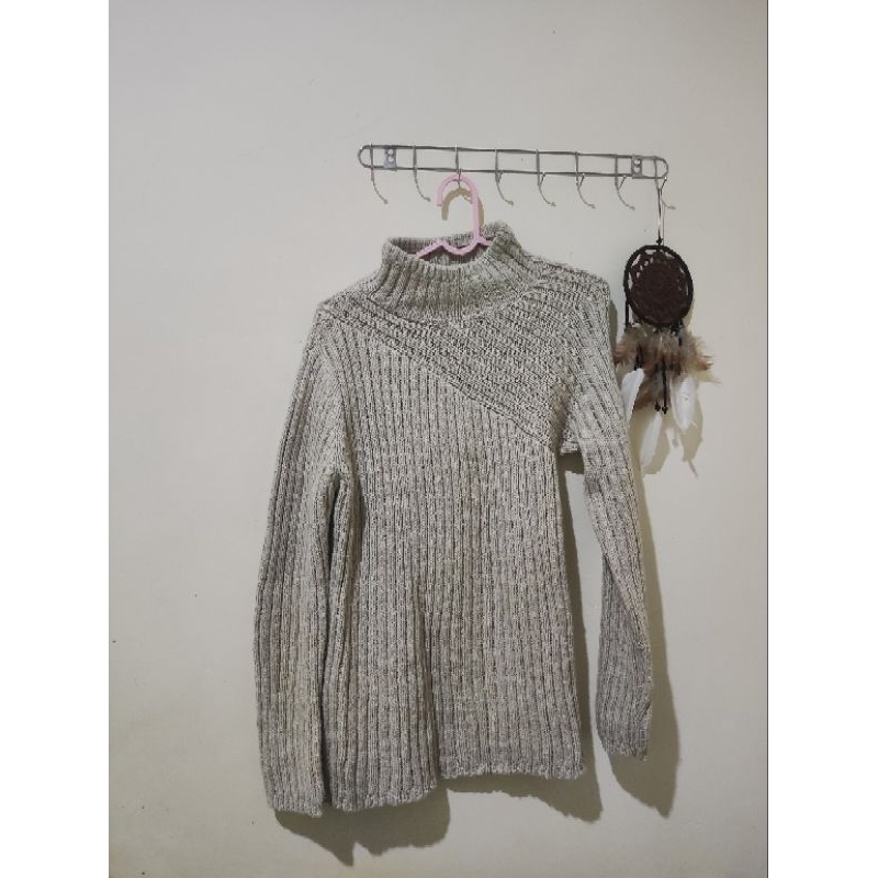 Baju turtleneck rajut cream kepang