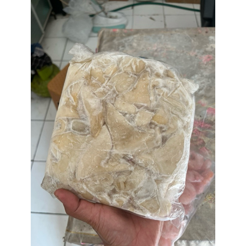 

Cumi Tube/ Cumi Kupas bersih 1Kg Premium Quality
