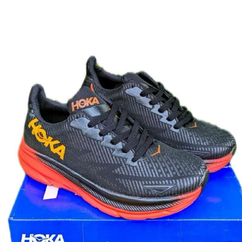 Sepatu Olahraga terbaru Pria merk Hoka made in Vietnam cocok untuk olahraga gym senam dll