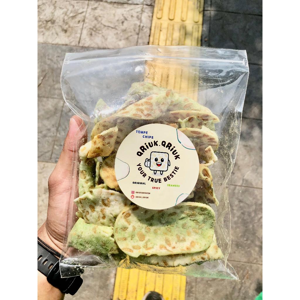 

KERIPIK TEMPEH , SPICY, SEAWEED, DAN ORIGINAL BERAT BERSIH 140GR 100% UMKM