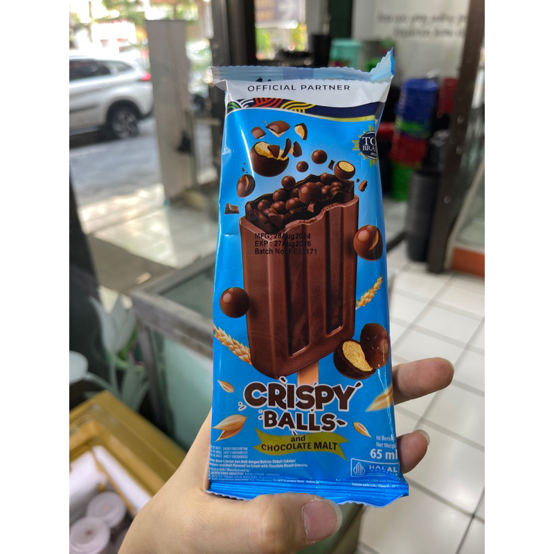 

aice crispy balls and chocolate malt - aice es krim cokelat - aice es krim crispy balls