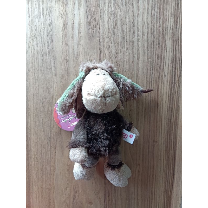 Boneka Nici (bukan Ganci) sheep pakai topi