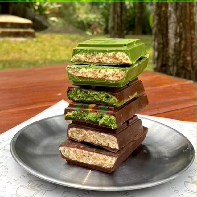 

Chocolate Kunafa Pistachio /Tiramisu /Cheese /Matcha