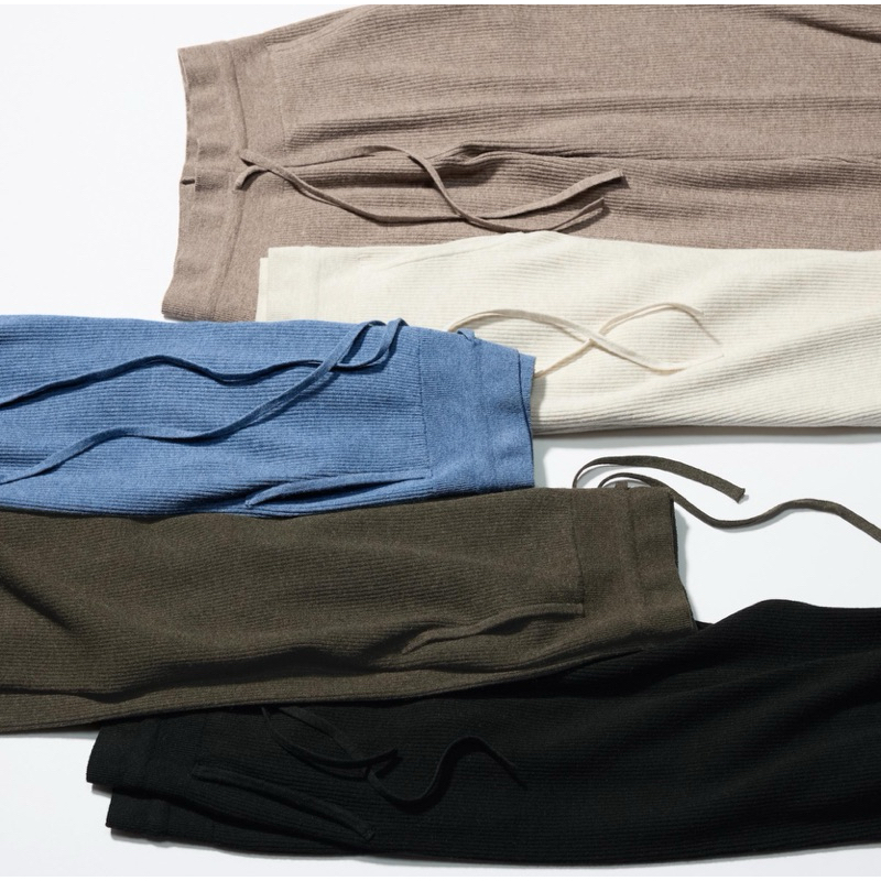 [READY] PRELOVED UNIQLO WASHABLE KNIT RIBBED PANTS