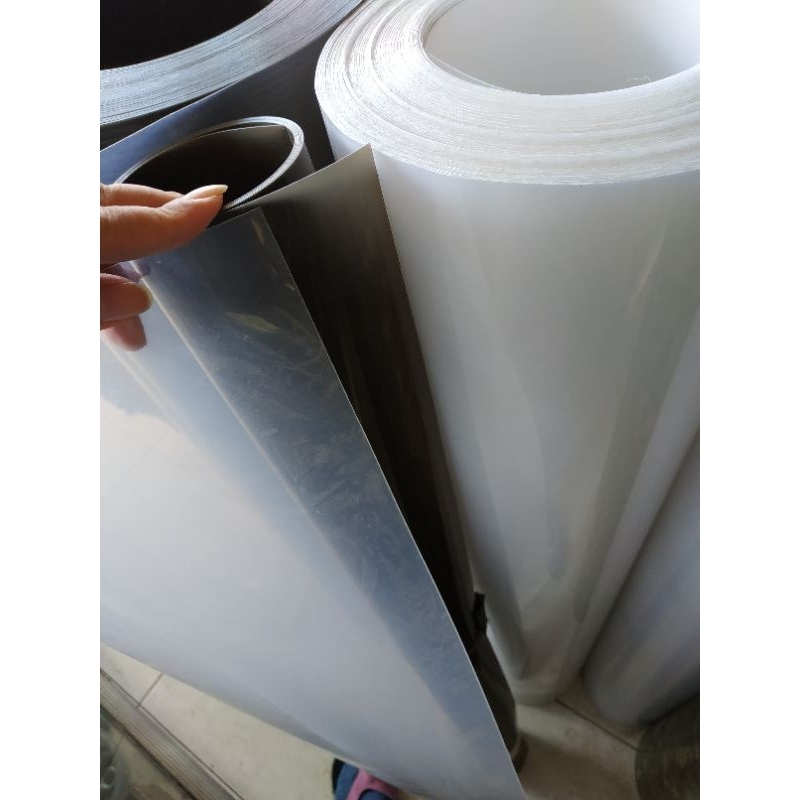 Plastik Fiber Pagar Polos / Plastic Penutup Pagar Hitam Putih Lebar 1m