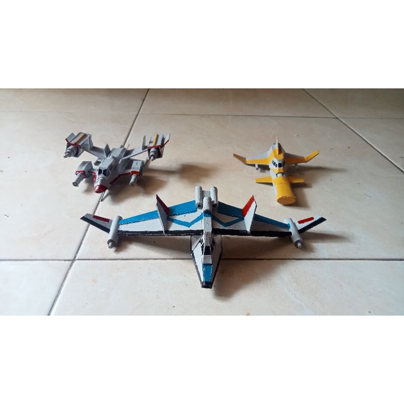 miniatur pesawat Ultraman Dyna 3 in 1 SUPER GUTS EAGLE Machine 02