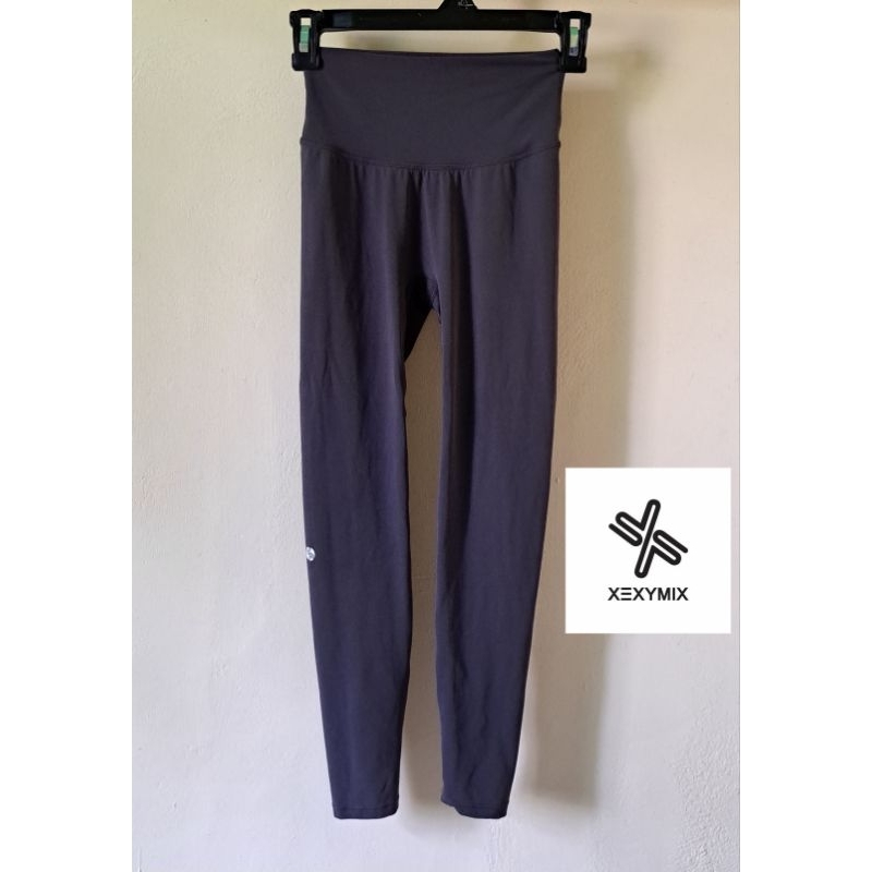 [PRELOVED/THRIFT] XEXYMIX LEGGING SPORT OLAHRAGA WANITA WARNA ABU BASAH