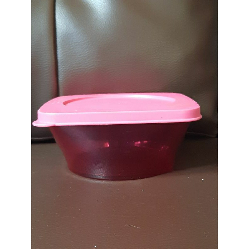 Tempat bekal / makan Kristal by Tupperware (Preloved)