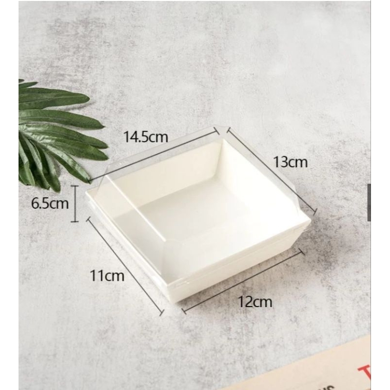 

paper box putih dan coklat