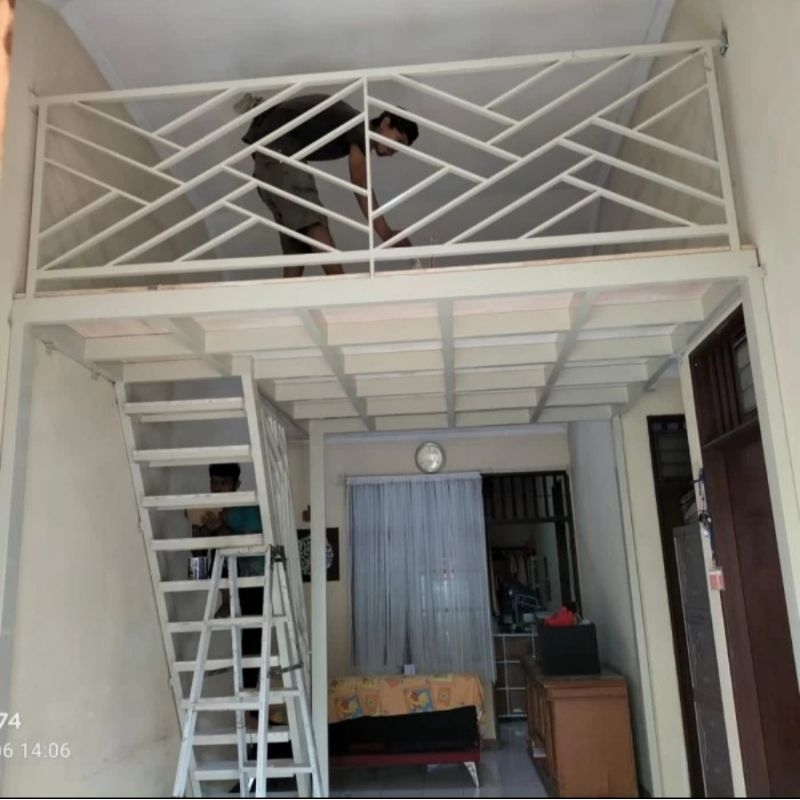 Mezzanine indoor / mezzanine bedroom kamar minimalis