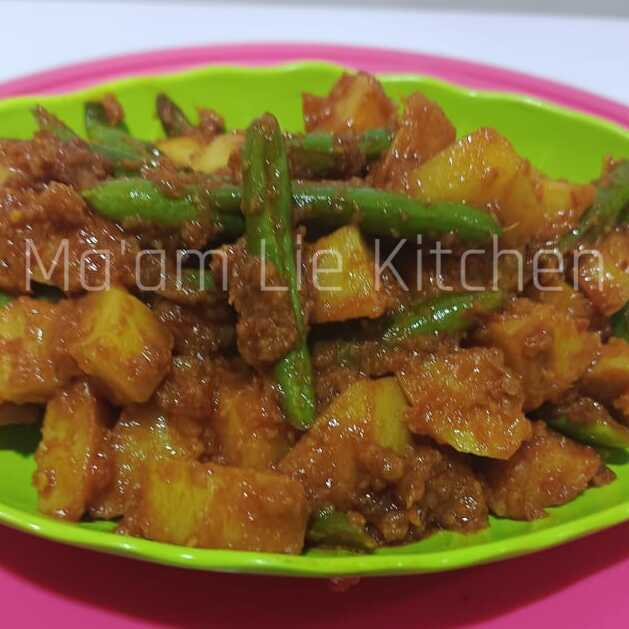 

Balado Kentang Buncis Khas Kalimantan