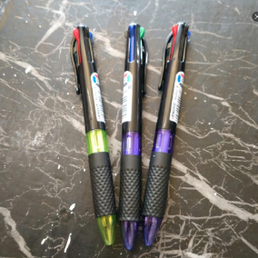 

Pulpen 4 warna/ Pulpen Benefit 4 colours