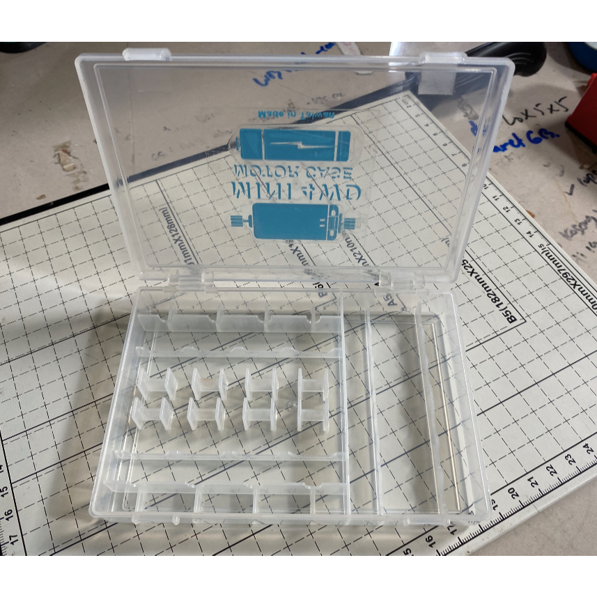 Kotak/ box dinamo baterai mini 4 wd tamiya / dinabat