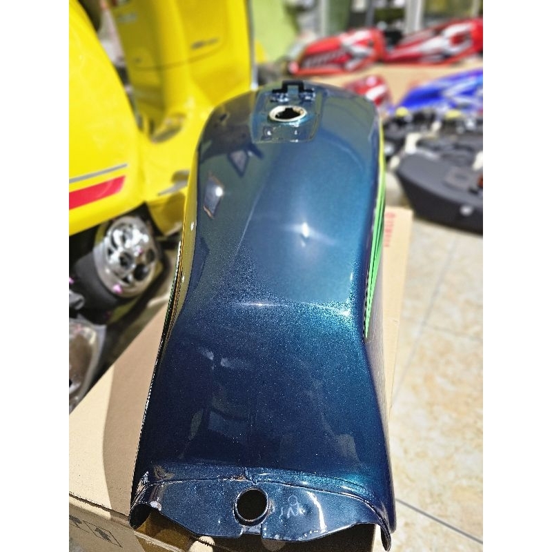 Tangki original yamaha Rx king 2005 hijau Dragon stiker lapis clear