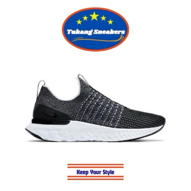 Sepatu Lari Pria Nike React Phantom Run Flyknit 2 Black NIKCJ0277003