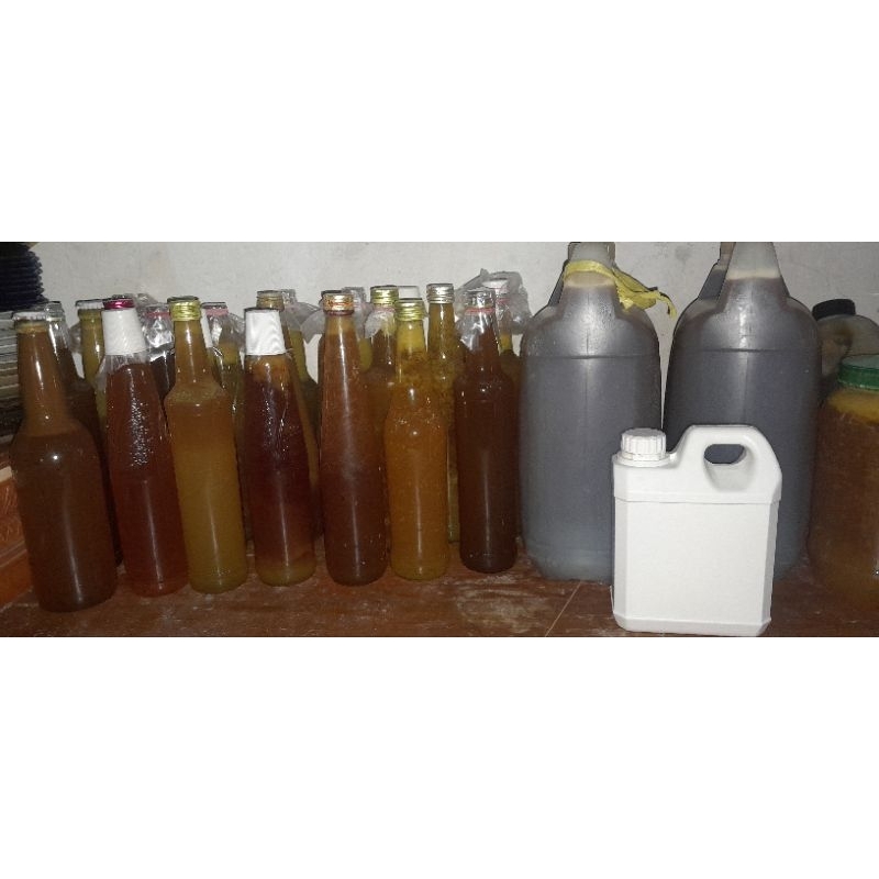 

Jual madu murni asli dari alam. bisa beli dengan sarang atau madunya saja.