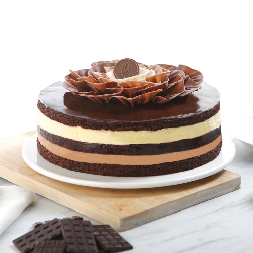 

DAPUR COKELAT - Triple Decker Cake Diameter 21cm | Kue Ulang Tahun