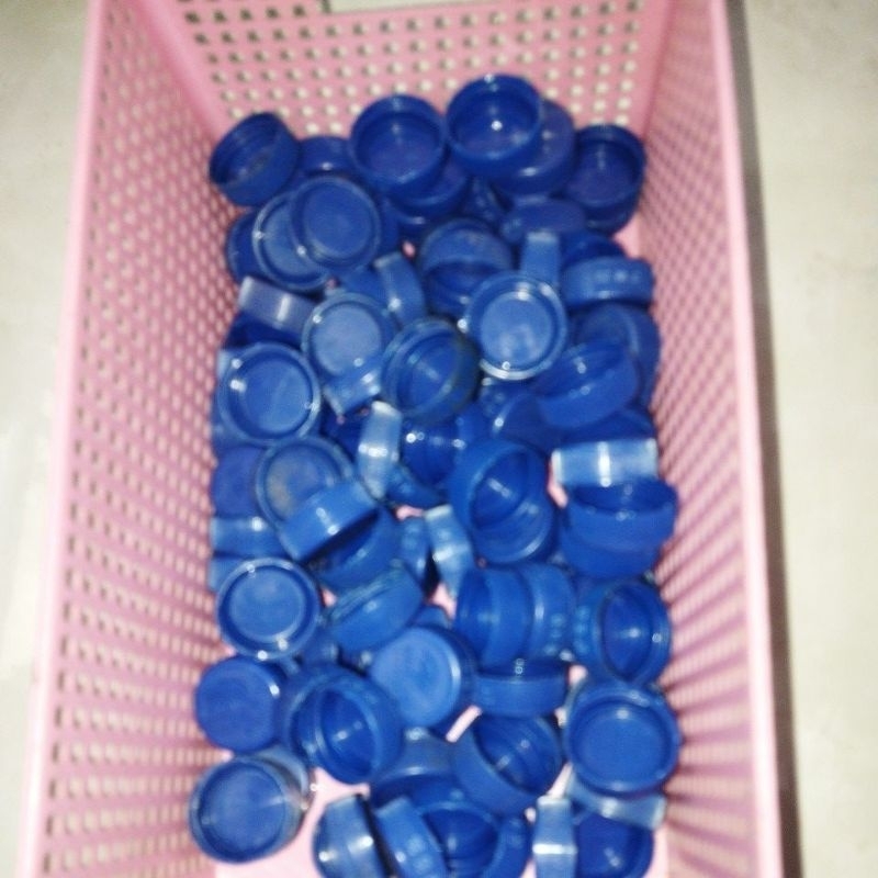 Tutup botol bekas Aqua 600/1500 ml