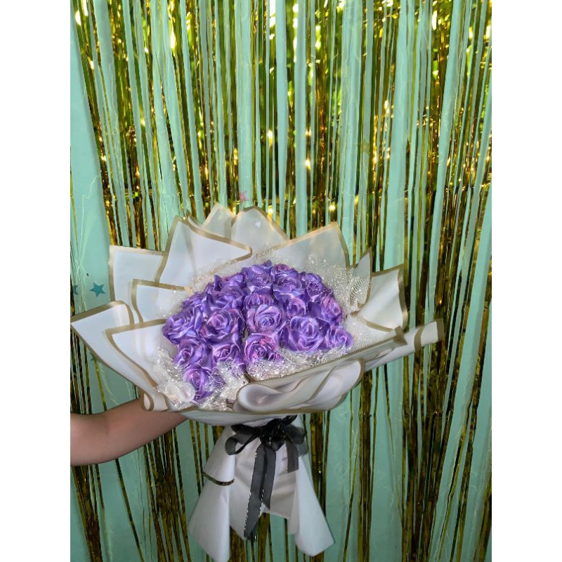 

Buket Pita satin