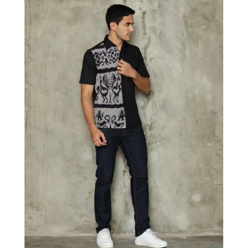 Kemeja Tenun Pria Troso Jepara Hem Tenun Troso- Atasan Tenun Pria Lengan Pendek