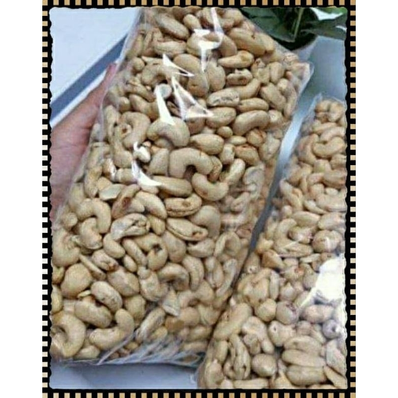 

Kacang Mede Utuh Mentah 1/2kg