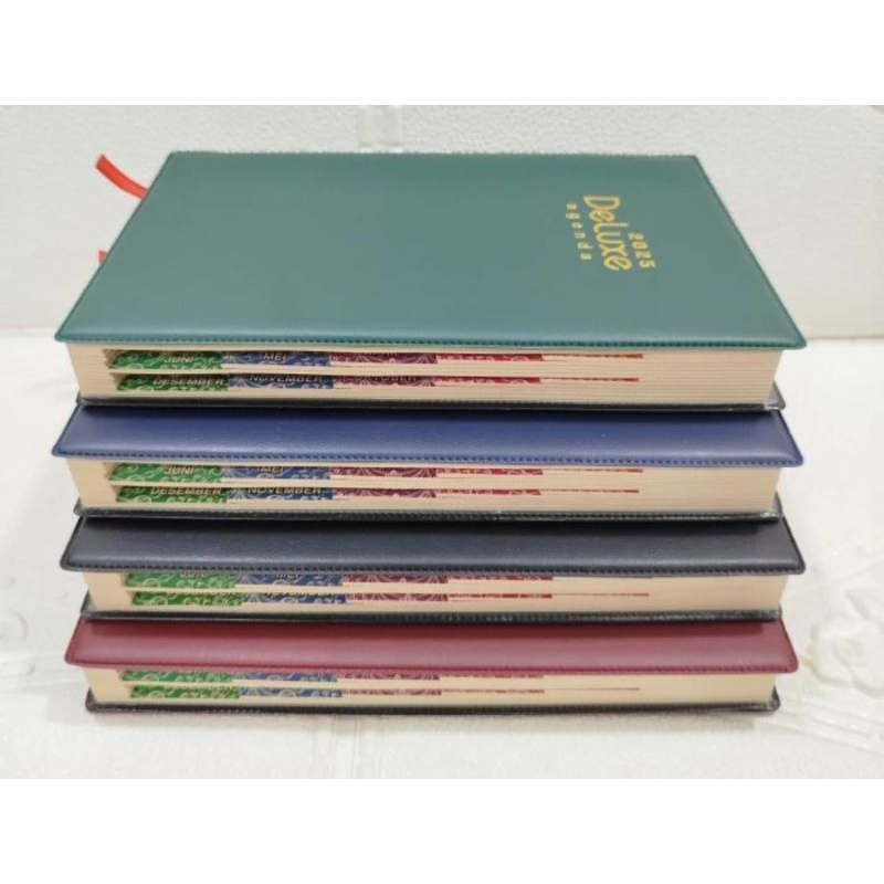 

Buku Agenda Deluxe Tahun 2025