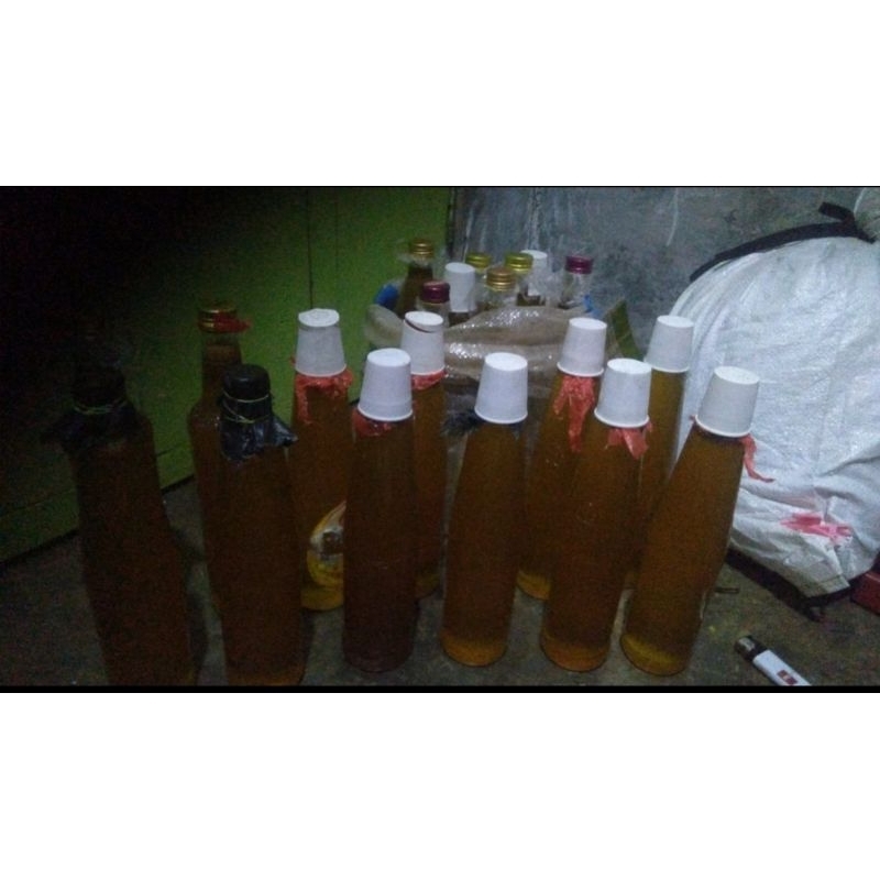 

Madu asli HUTAN 100% MURNI dari ALAM di jamin untuk KEMURNIAN nya,yuk minum MADU setiap hari
