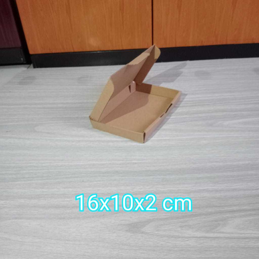

Kardus uk. 16x10x2 cm...Die Cut karton box untuk kotak Aksesoris dll, model box pizza
