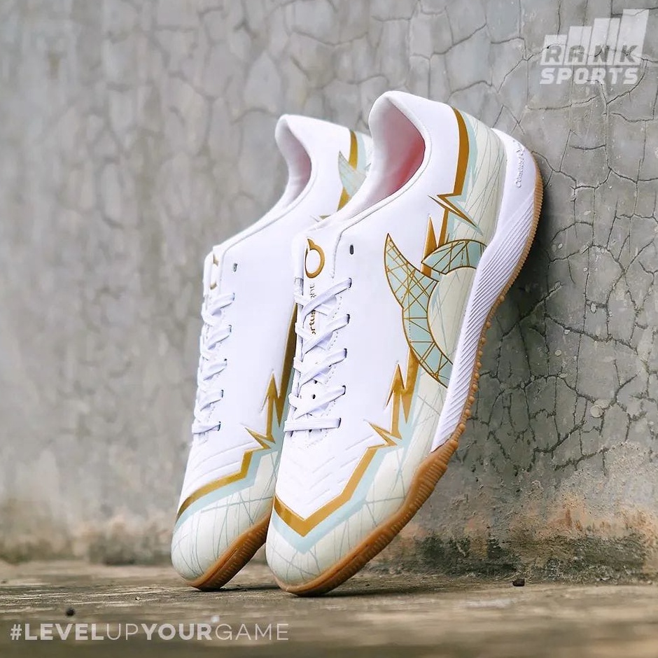 Borong  Sepatu Futsal Ortuseight Catalyst Raiden White Gold Bola Ortus Raiden White Gold Original Br