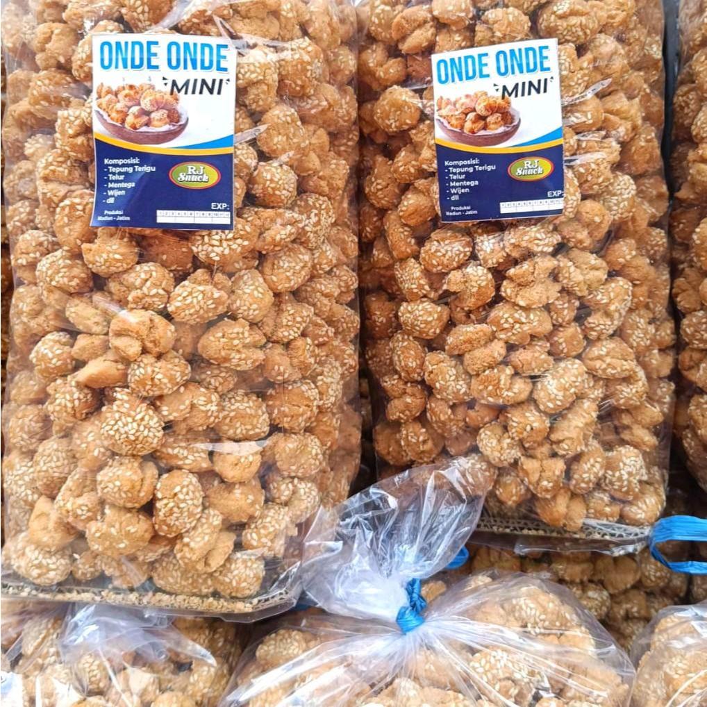 

Onde Mini 1kg Full Wijen Kue Kering Onde Onde Senyum Mekar Manis Lembut Camilan Jadul Roti Onde Senyum Kering